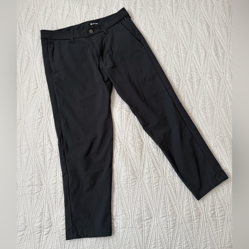 Lululemon men’s commission pants skinny. Obsidian color.